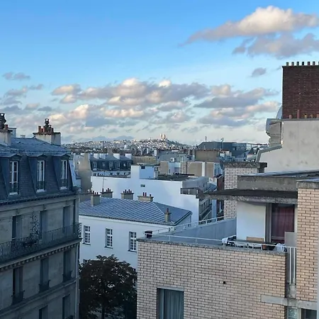 Montparnos - Gare Montparnasse - Vue Tour Eiffel * Paris